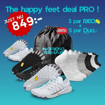 Kampanjbild för Nordic Rehab “The Happy Feet Deal PRO” med 3 par NEO Sport barfotaskor och 5 par Duo Performance-strumpor. Bilden visar skorna i vitt och svart samt strumporna i vitt, grått och svart. Text: Just nu 849 kr.